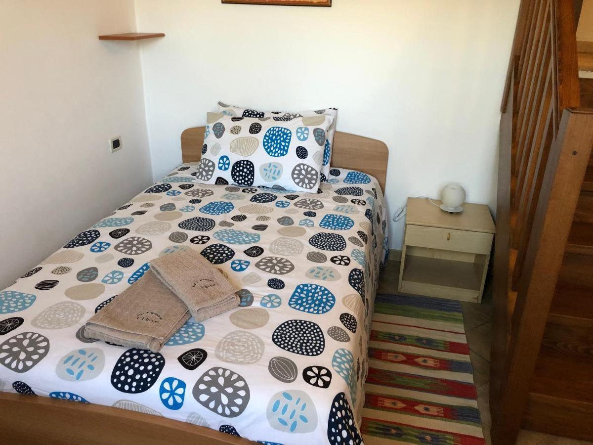 Casa Vacanze Uliveto Bordighera Bagian luar foto