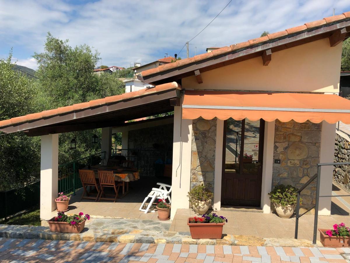 Casa Vacanze Uliveto Bordighera Bagian luar foto